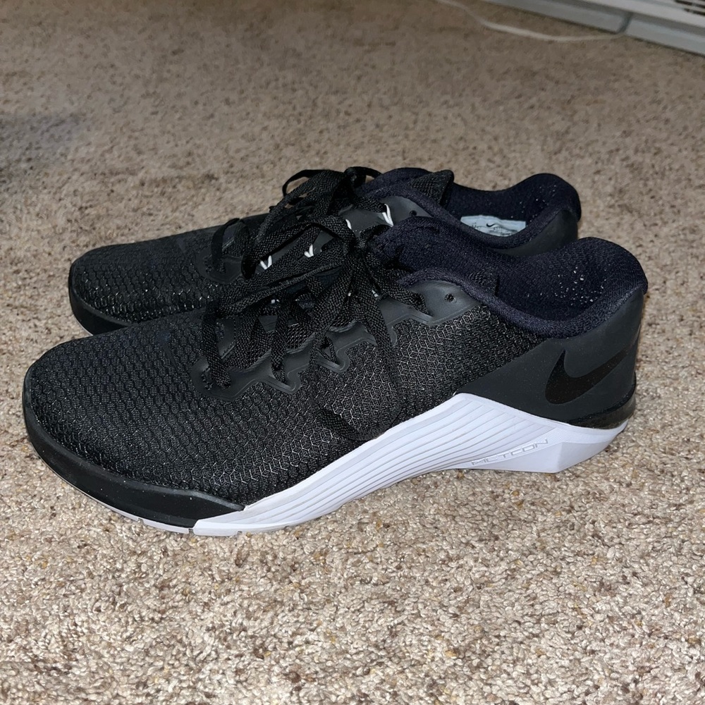 Nike Metcon lifting shoes 🤍